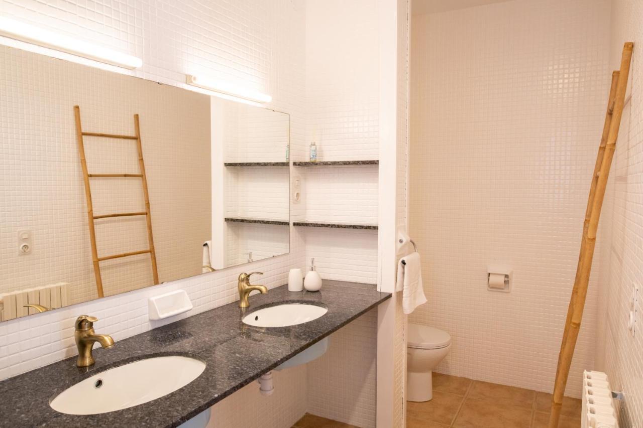 Aldeamia, Forest, Mountain View, At 8 Min Bed and breakfast *