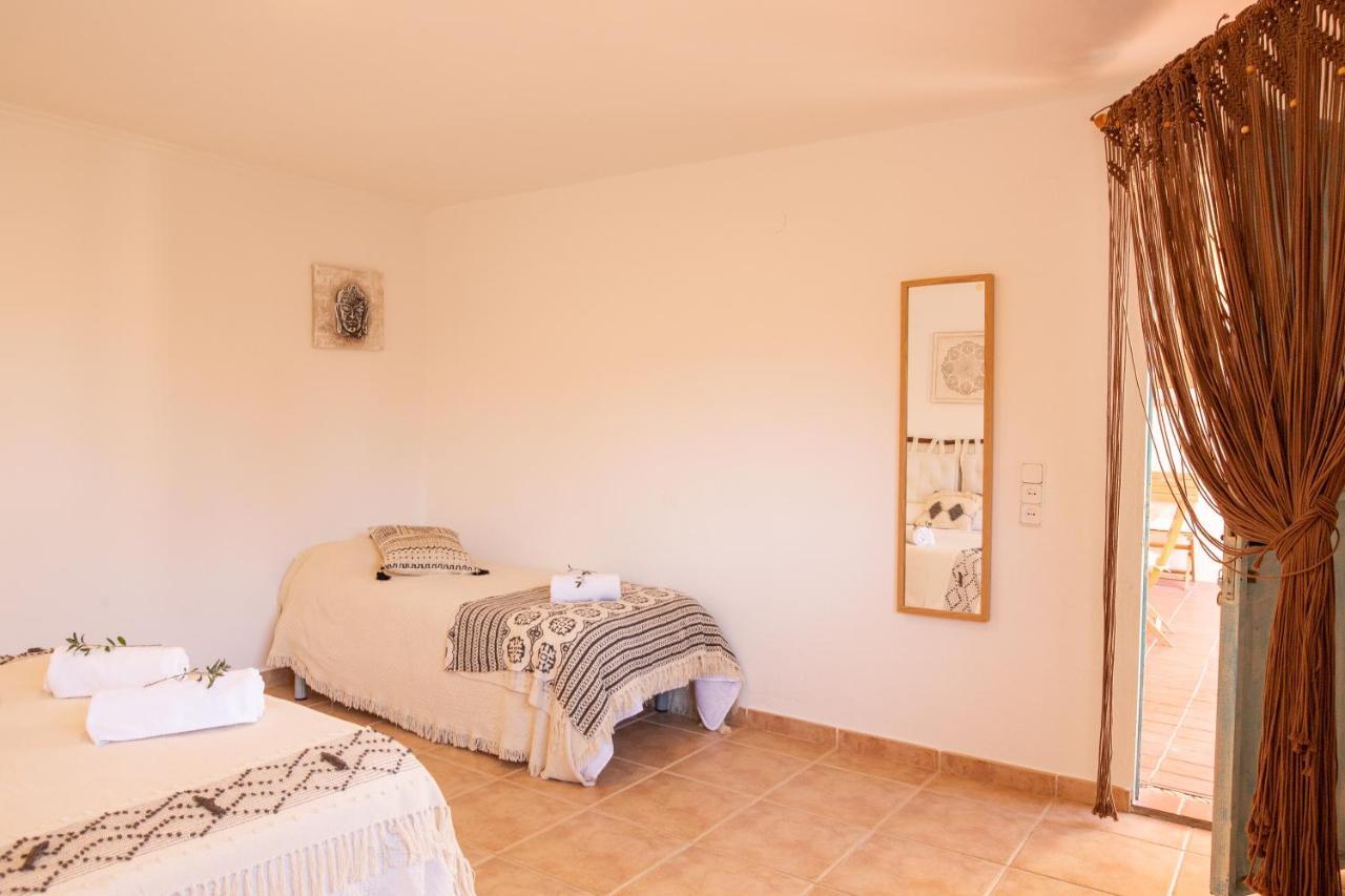 Aldeamia, Forest, Mountain View, At 8 Min Bed and breakfast *