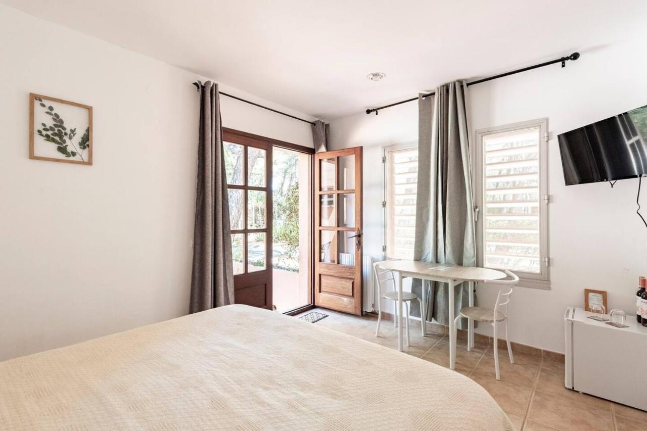 Aldeamia, Forest, Mountain View, At 8 Min Bed and breakfast *